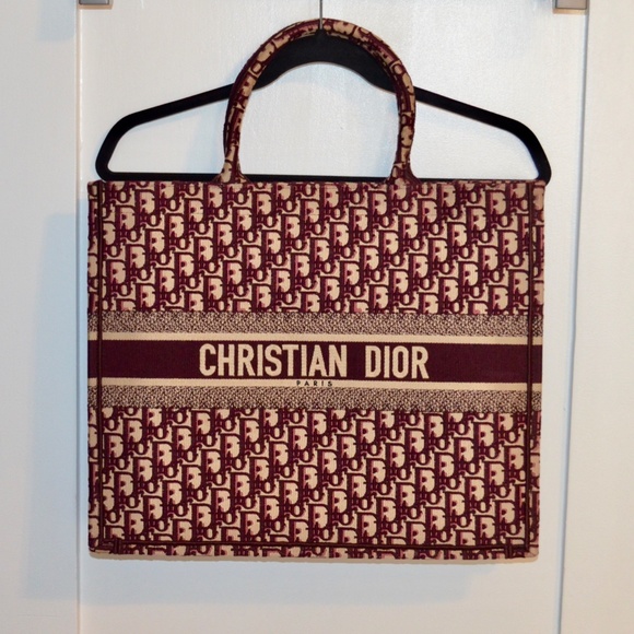 CHRISTIAN DIOR BOOK TOTE EMBROIDERED HANDBAG NWT - Picture 5 of 8